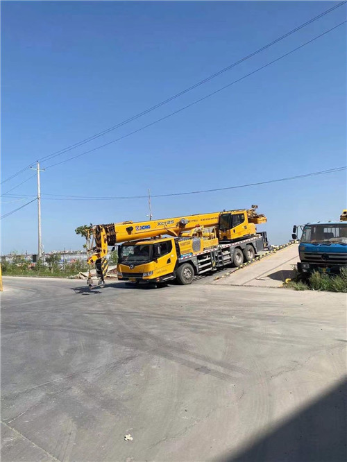 新疆吊车作业时，可能会产生哪些额外收费项目？